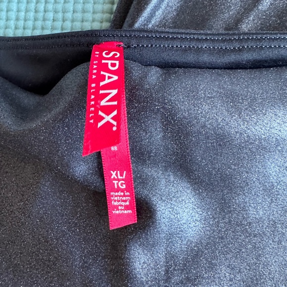 XL SPANX Metallic Gray Leggings - Picture 2 of 2